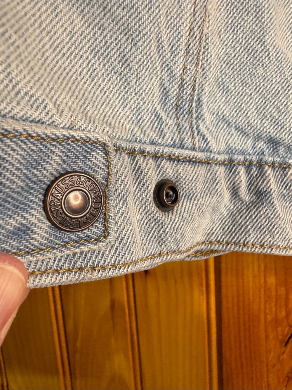 Levi's Light Blue Denim Bomber Jacket with Purple Sherpa Collar - Picture 11 of 11